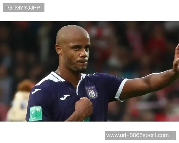 安德莱赫特主帅透露与孔帕尼会面并未讨论德卡特转会事宜