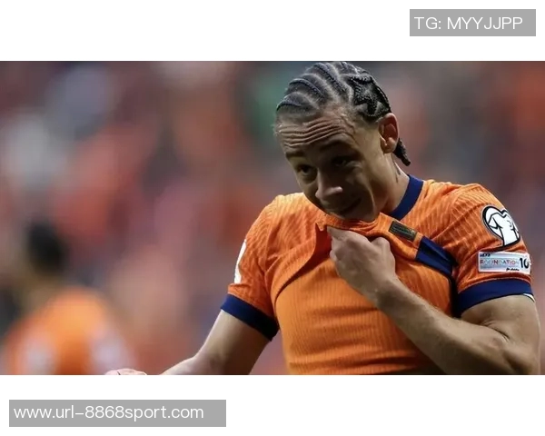 曼联曼城争抢18岁葡体新星西蒙斯解约金高达8000万